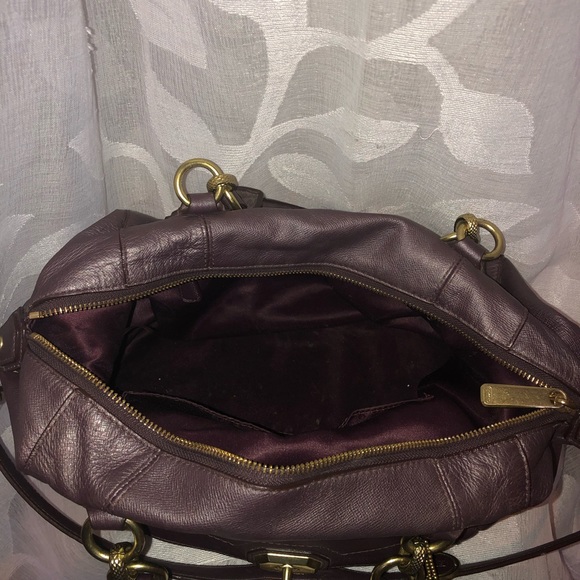 Like NEW COACH! gently used shoulder purse 💜!! - Picture 5 of 7